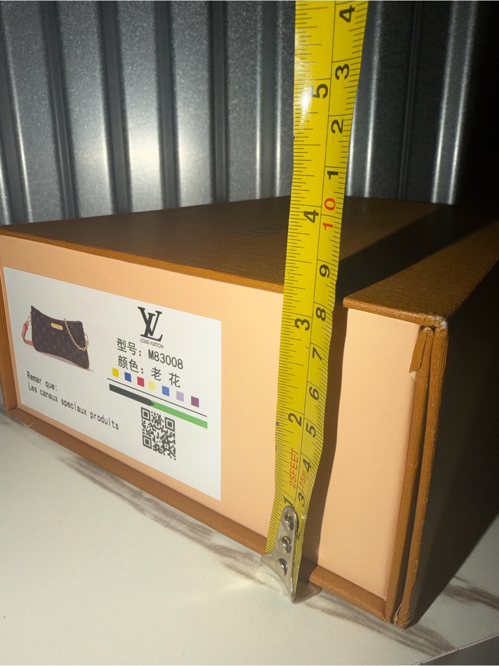 Empty Louis Vuitton Box - Picture 10 of 10